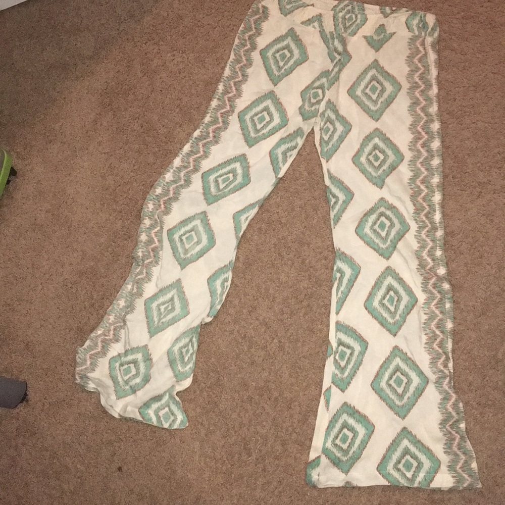 Cute Billabong pants women’s